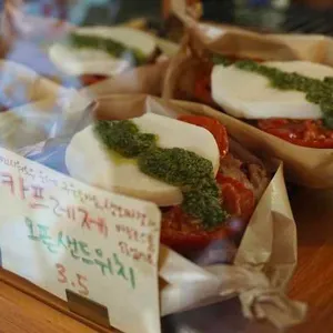 럭키베이커리 사진