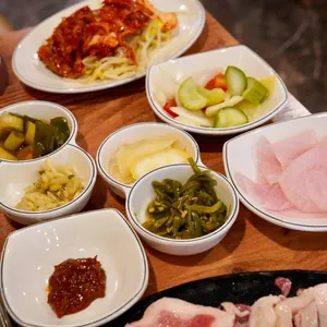 돌마리 유황오리 사진