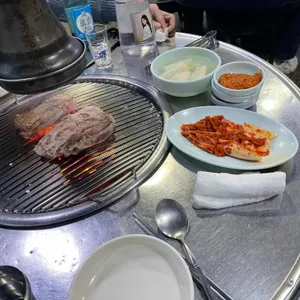 연탄불 생고기 사진