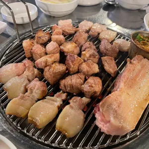 돈사돈 사진