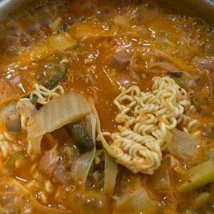 153포인츠 부대찌개 사진