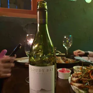 빈공간 리뷰 사진