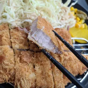 로얄수제돈까스 사진