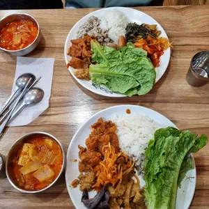 엄마손가정식뷔페 사진