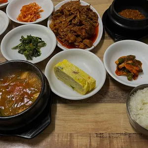 뭉치바위 사진