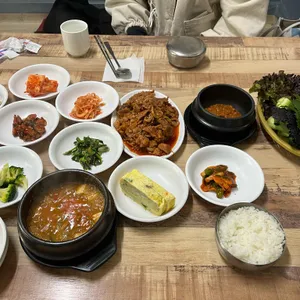 뭉치바위 사진