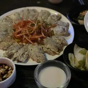 미러볼 밥술상 사진