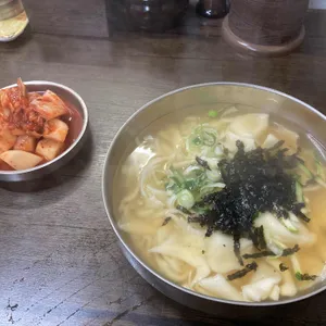 옛날홍두깨손칼국수 사진