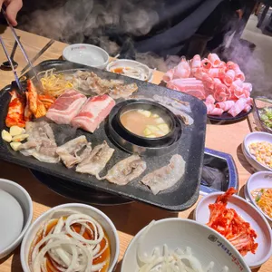 육봉달333 사진
