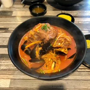 뼈대있는짬뽕 사진