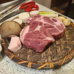고기를품다 사진