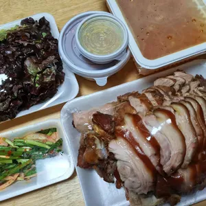 봉명족발 사진