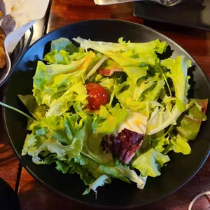 교촌치킨 사진