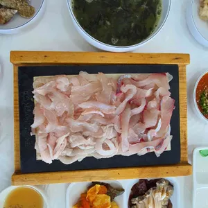 뱃고동횟집 리뷰 사진
