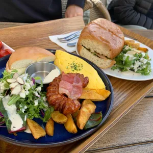 벤자마스 리뷰 사진