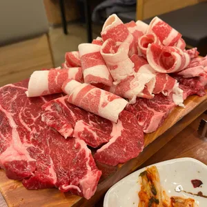육부자 사진