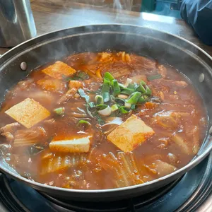 옹골찬김치찌개 사진