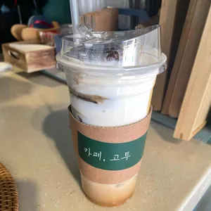 노네임 사진