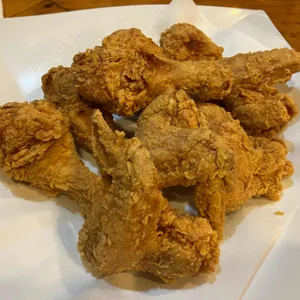 큰통치킨 사진