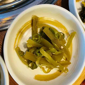 공작흑돼지 사진