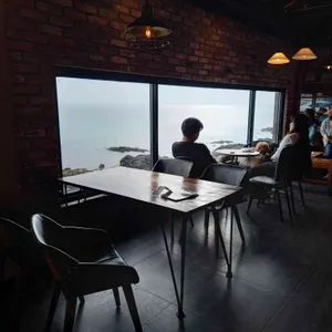 봄날 카페 리뷰 사진