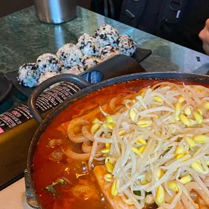 크라운닭발 사진