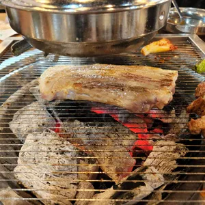 육탄 사진