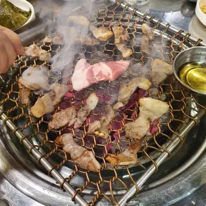 황금참숯뒤통구이 대표 사진