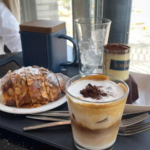 카페 비맨션 사진