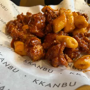 깐부치킨 사진