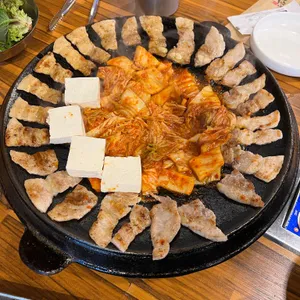 무쇠김치삼겹 사진