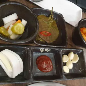 뚝뗀 사진