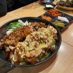 마왕족발 사진