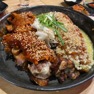 마왕족발 사진