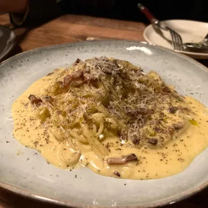 웨스트사이드 리뷰 사진