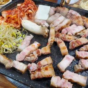 마포참숯왕소금구이 사진