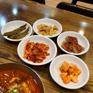 밀향기칼국수 보쌈 사진