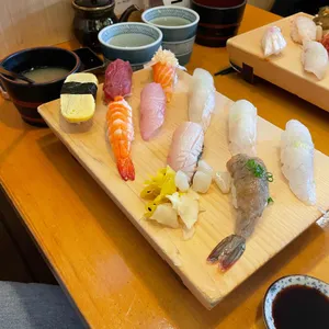 타마시초밥 사진