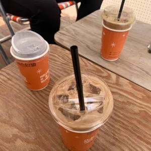 낫배드커피 사진