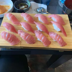월참치 사진