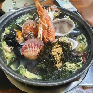이랑수산생국수 사진