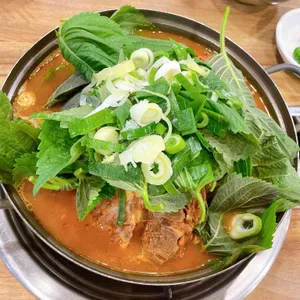 본가 감자탕 사진
