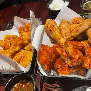교촌치킨  사진