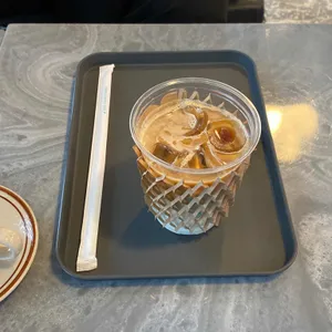아웃스탠딩커피 사진