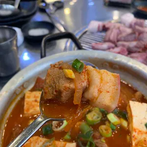 형돈 사진