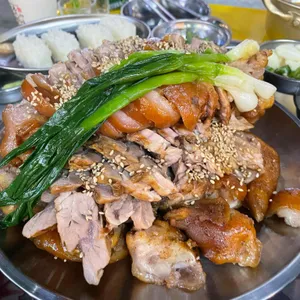 완미족발 사진