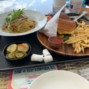 더클리프 리뷰 사진