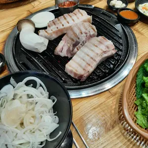 진돼지 사진