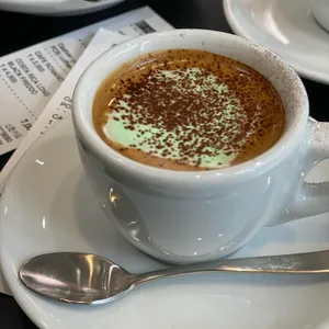 리트리트 커피 로스터즈 사진