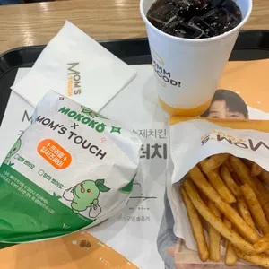 맘스터치 사진
